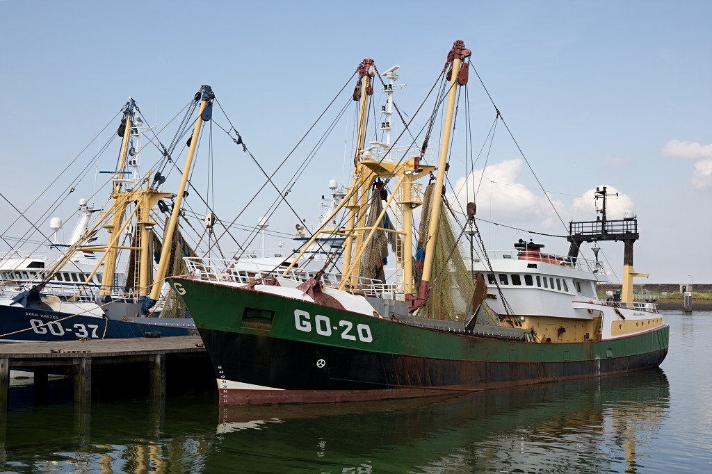 visserij industrie hdr stellendam yerseke kotter viskotter trawler visnet visnetten vloot vis vissen zierikzee